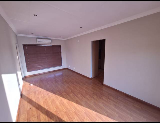 3 BEDROOM HOUSE FOR SALE IN VANDERBIJLPARK SE 8